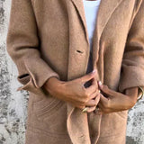 Nika - Elegantní minimalistický kabát