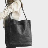 Jahoda – Elegantní kožená kabelka